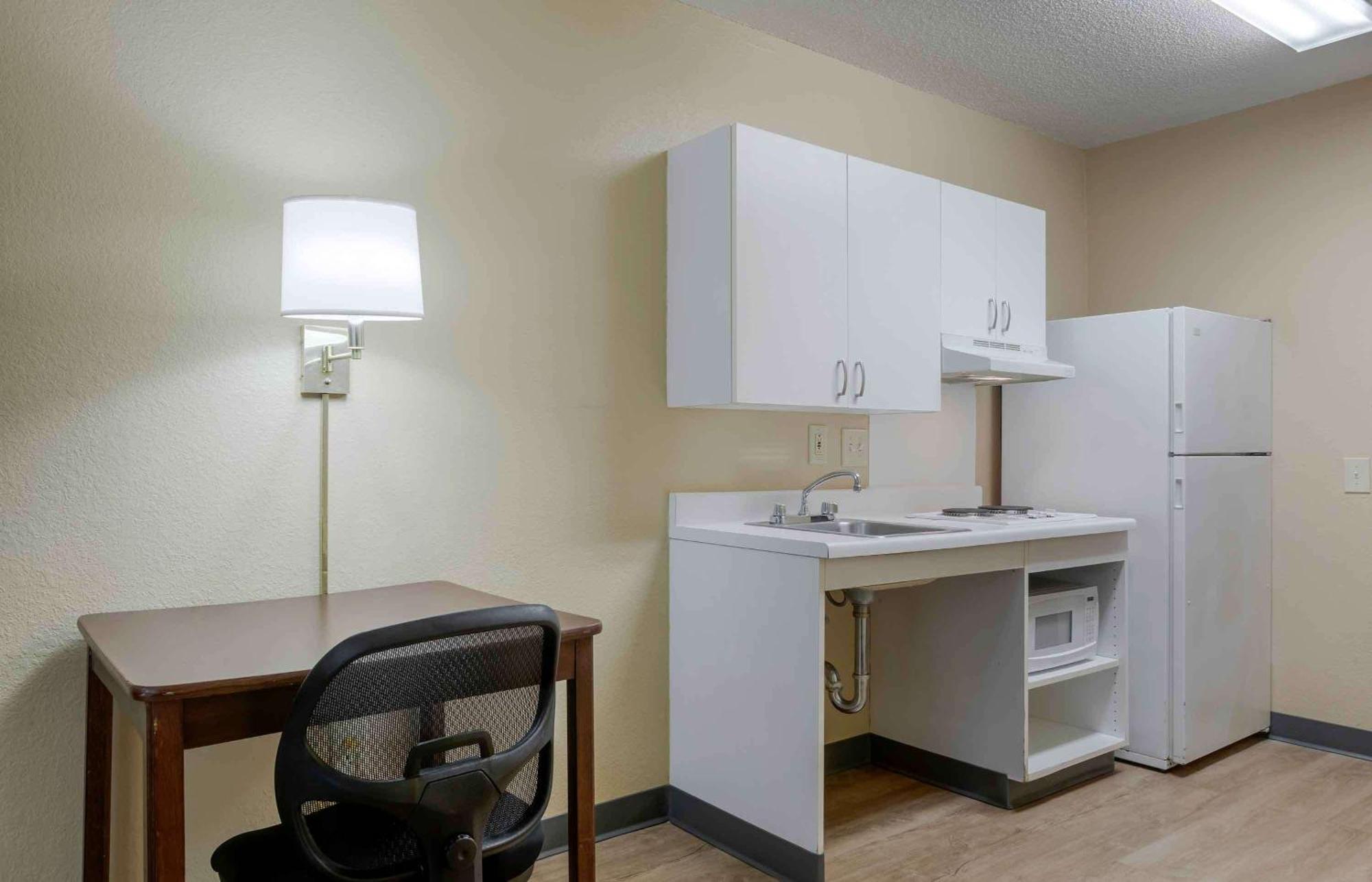 Extended Stay America Select Suites - Phoenix - Airport - E Oak St Bagian luar foto
